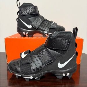 Nike Force Savage 2 Shark BV0366-001 Football Cleats Big Kids Size 2Y Black BG